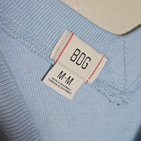 NWOT Shannen Slinky-fit tee by BDG Urban Outfitters Sz Medium Baby Blue - Picture 7 of 13